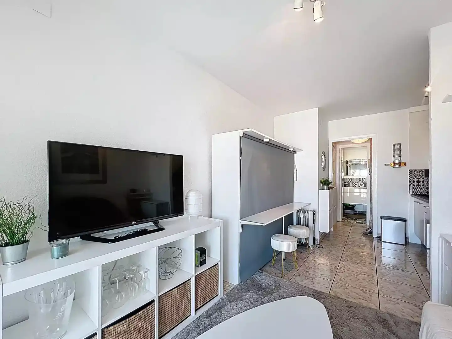 Sala d'estar de Estudi en venda en Empuriabrava amb Terrassa i Moblat