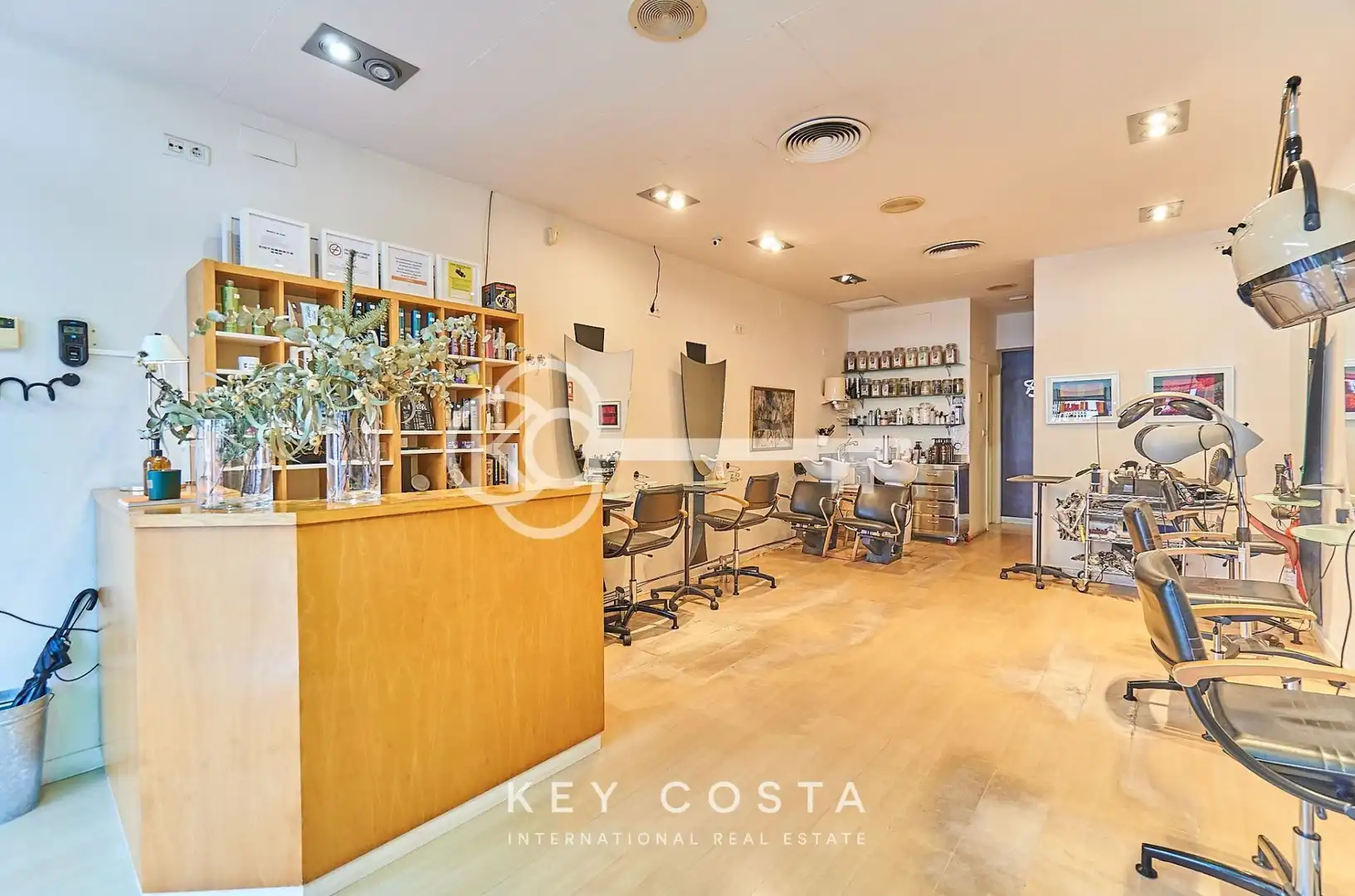 Local comercial en traspàs a Playa de San Juan - El Cabo de las Huertas