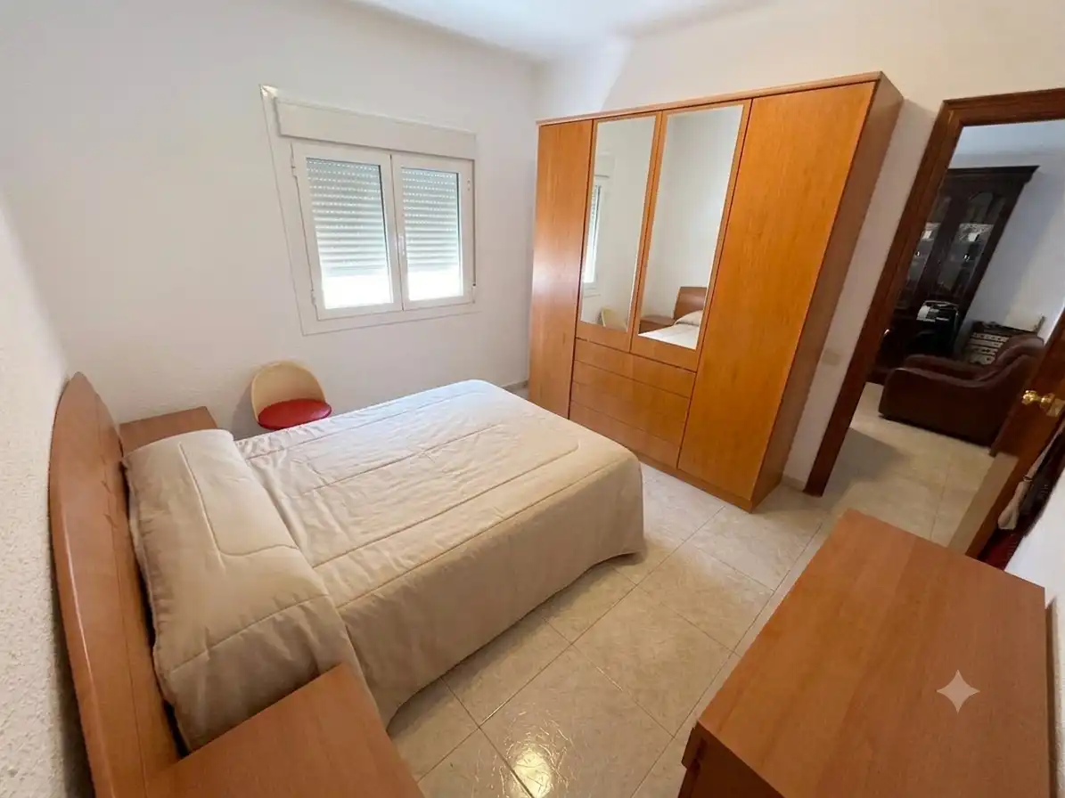Schlafzimmer von Wohnung zum Verkauf in Cornellà de Llobregat mit Alarm