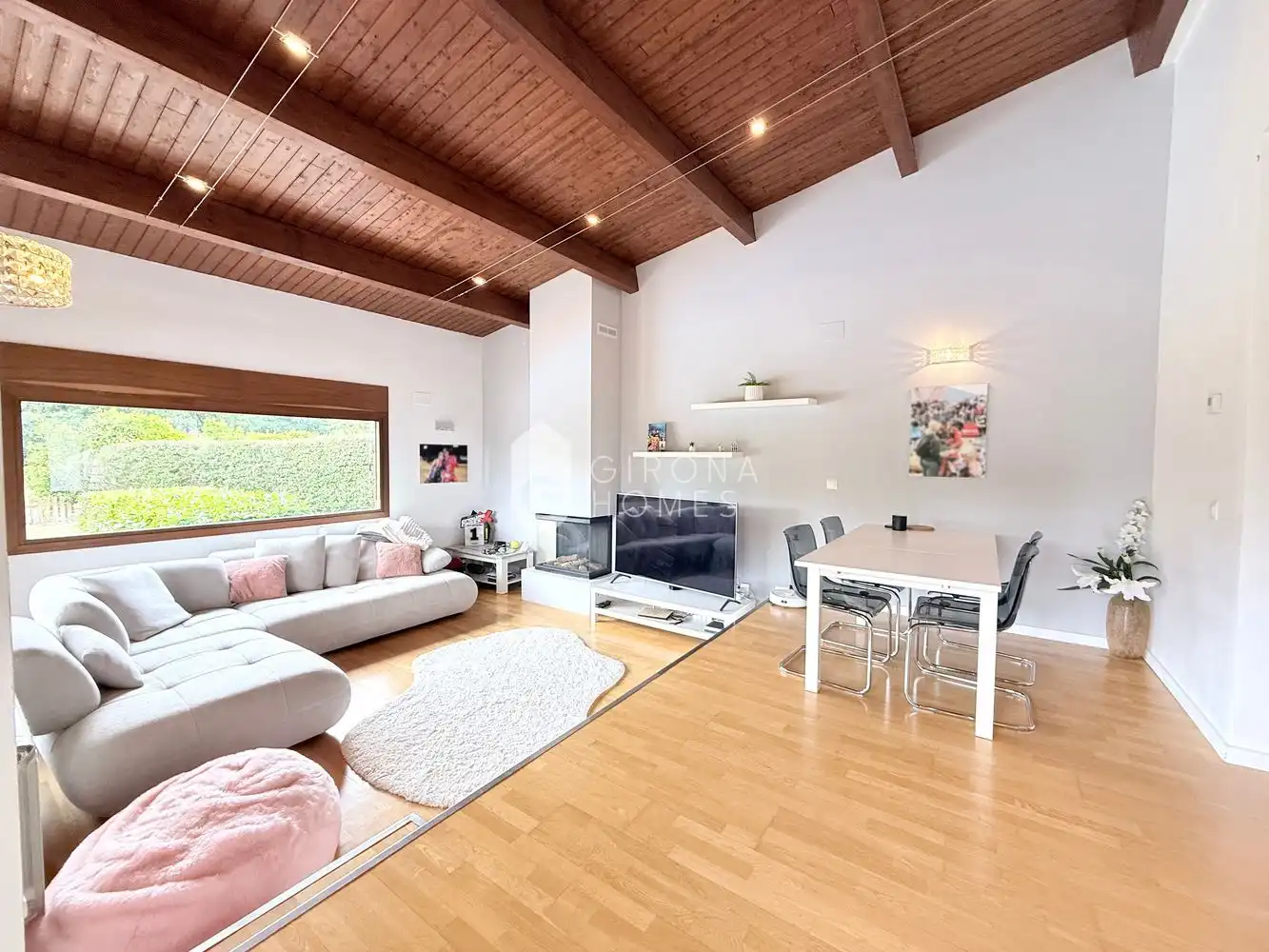 Wohnzimmer von Haus oder Chalet zum Verkauf in Sant Julià de Ramis mit Klimaanlage, Heizung und Privatgarten