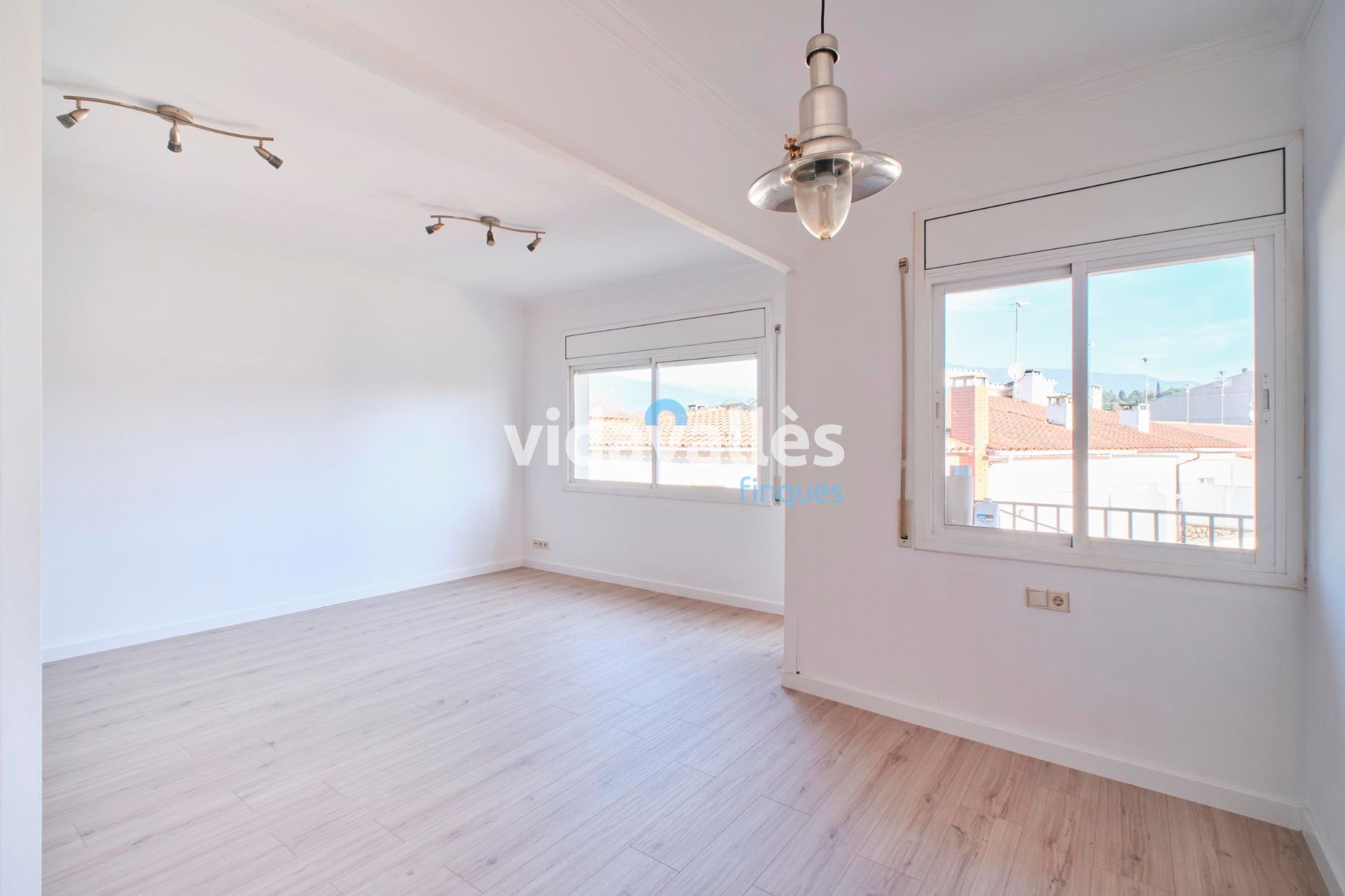 Schlafzimmer von Maisonette zum verkauf in Sant Antoni de Vilamajor mit Parkett, Ofen und Balkon