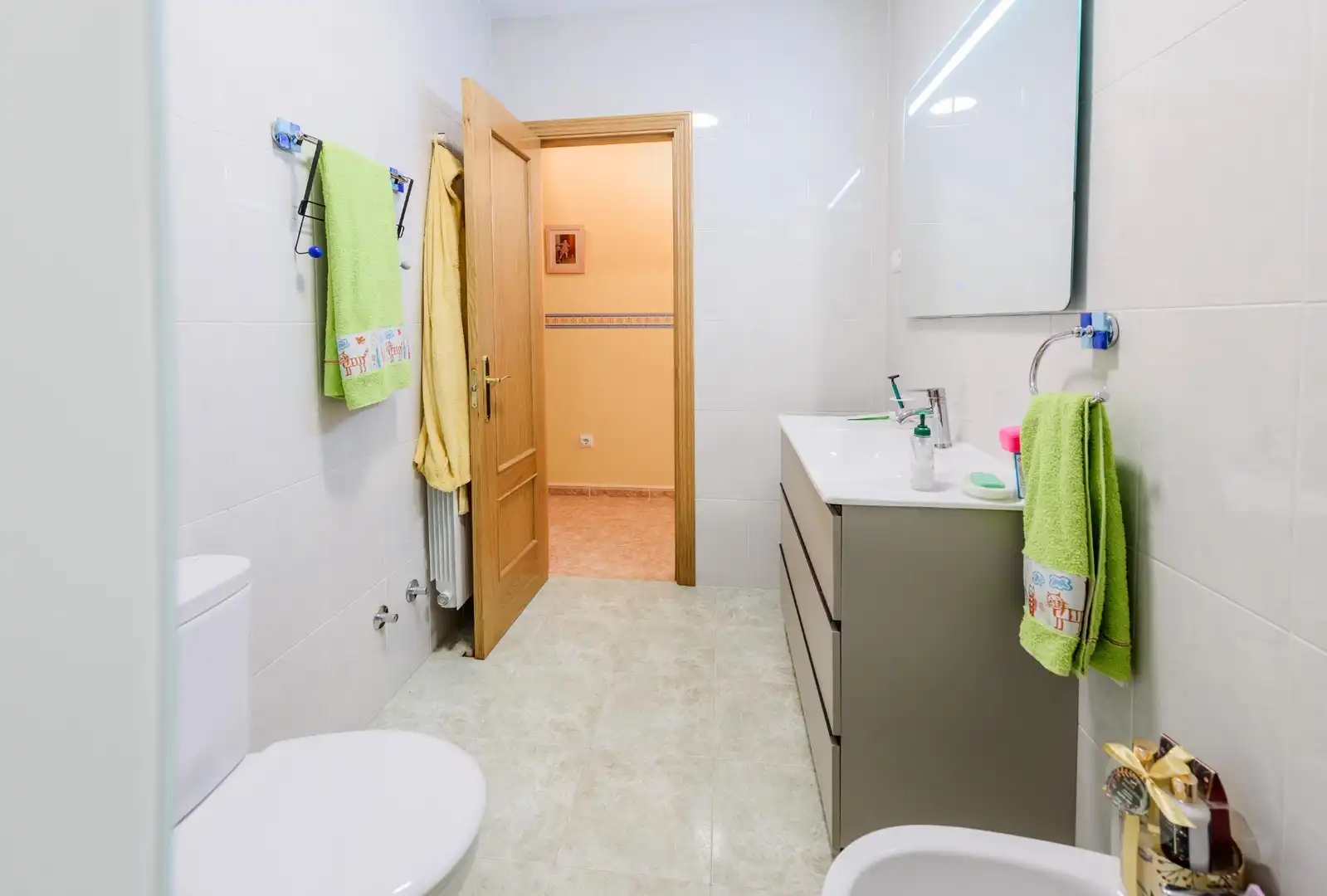 Bany de Casa o xalet en venda en Horche amb Aire condicionat, Terrassa i Piscina