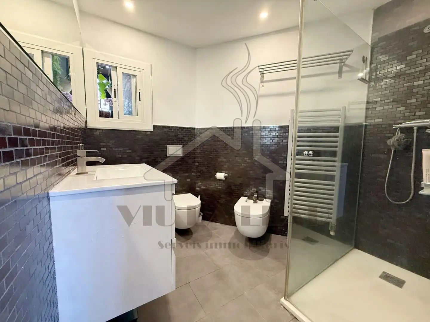 Baño de Piso en venta en Mataró con Calefacción