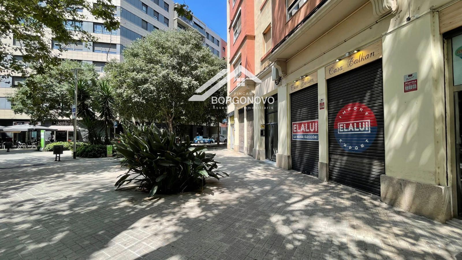 Exterior view of Premises to rent in  Barcelona Capital  with Air Conditioner