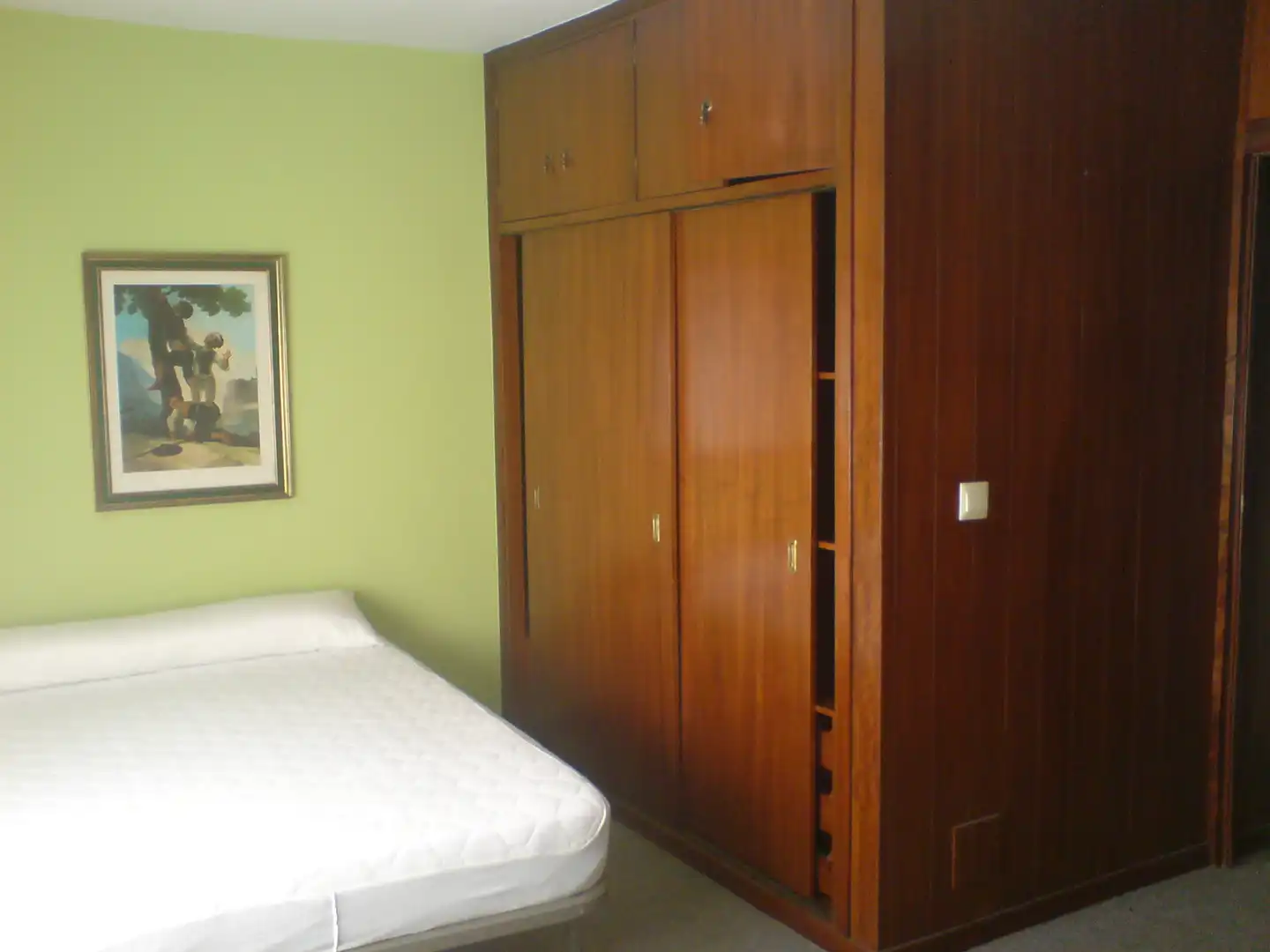 Habitación de Apartamento de alquiler en Santiago de Compostela  con Calefacción y Amueblado