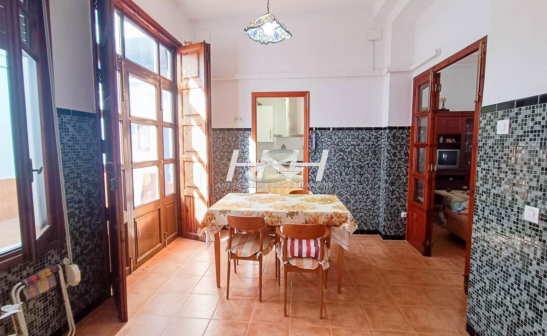 Menjador de Planta baixa en venda en Burjassot amb Aire condicionat, Calefacció i Terrassa