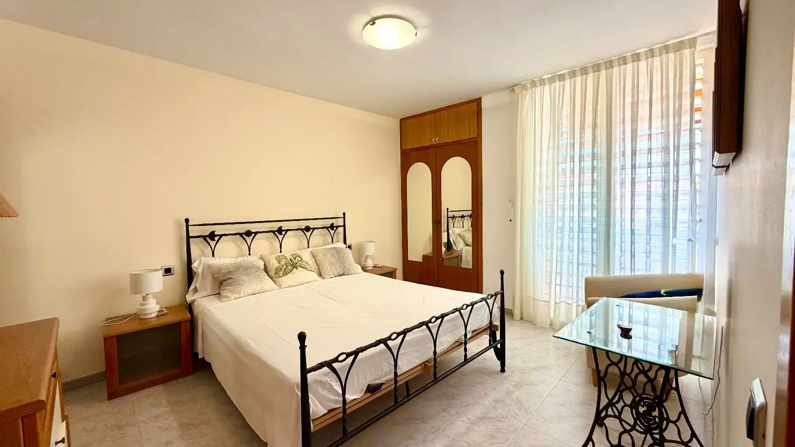 Bedroom of Flat for sale in El Vendrell  with Air Conditioner, Heating and Terrace