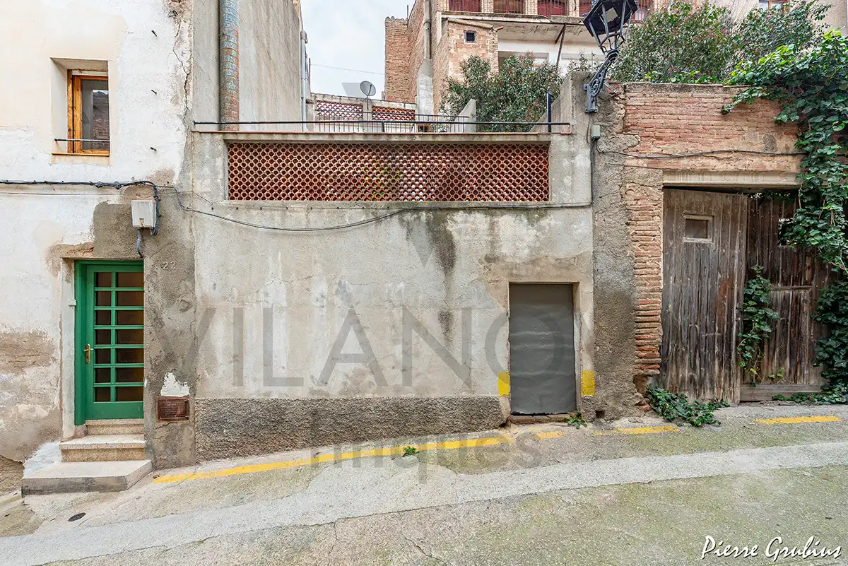 Vista exterior de Casa adosada en venda en Alforja amb Calefacció, Jardí privat i Terrassa