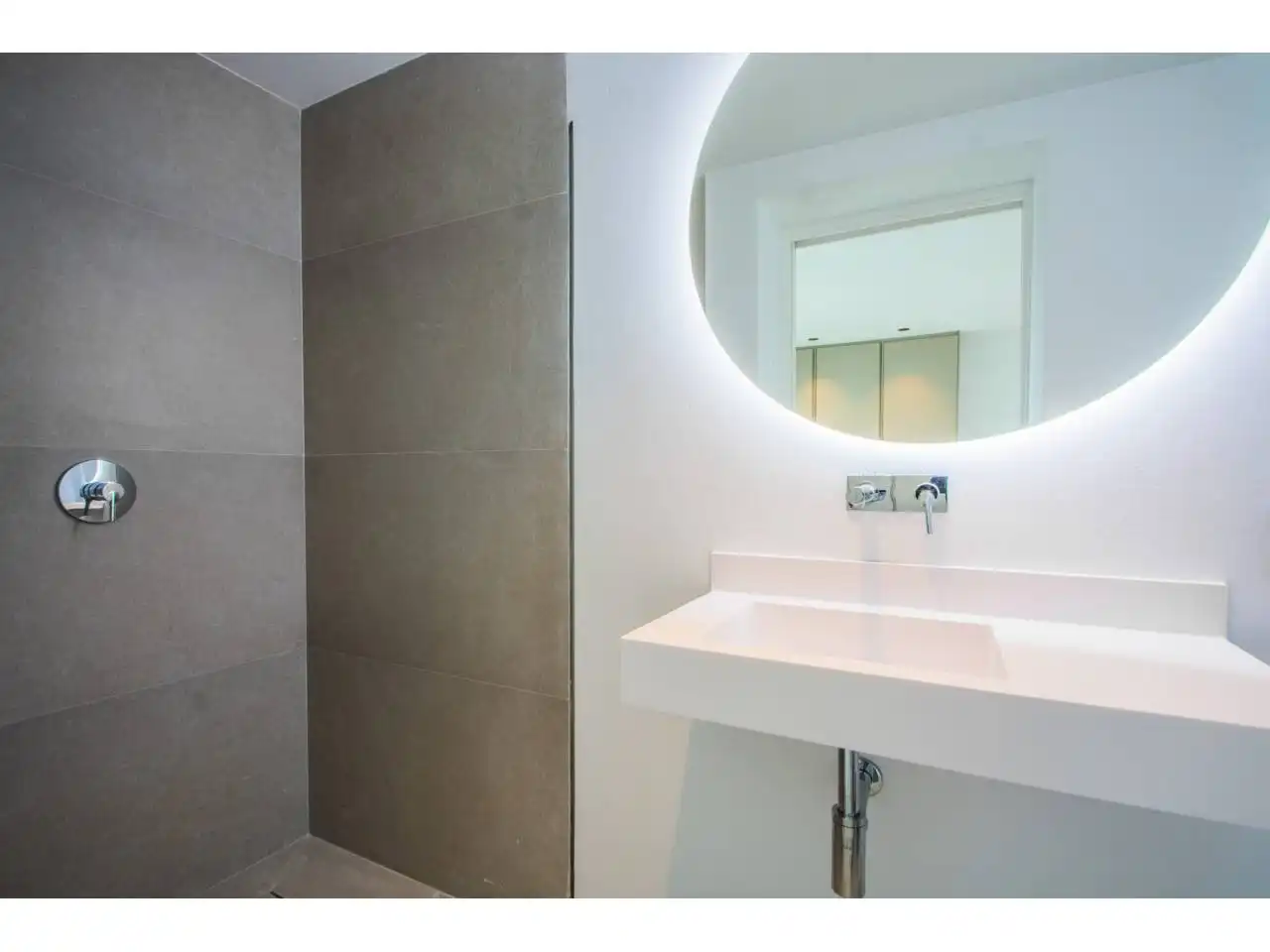 Bany de Apartament en venda en Marbella amb Aire condicionat, Calefacció i Terrassa