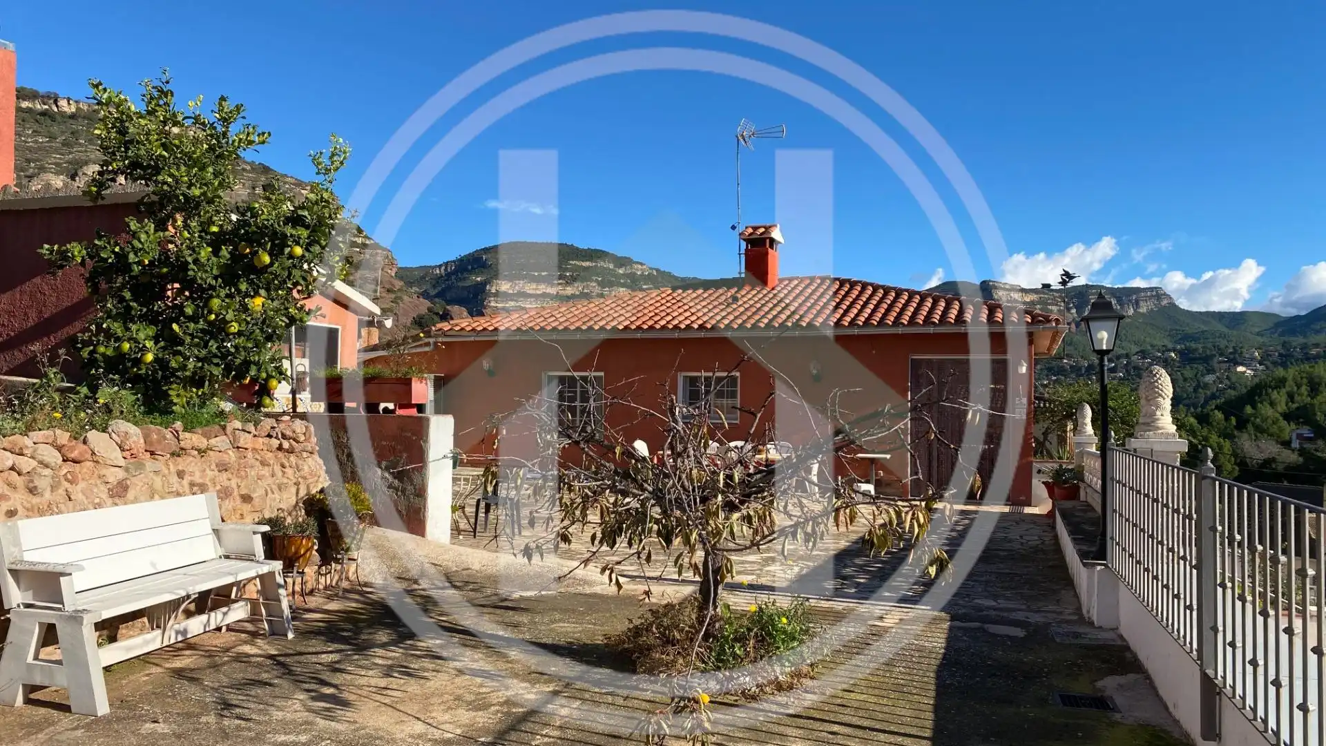Vista exterior de Casa o chalet en venta en Sant Feliu de Codines con Calefacción, Jardín privado y Terraza