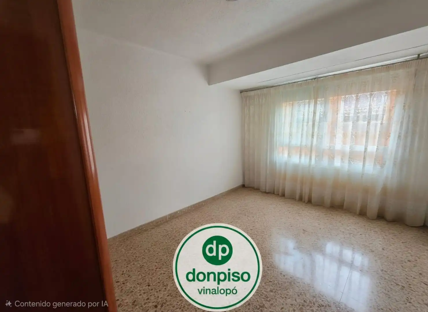 Appartement compact avec terrasse à vendre à Plaza Castelar - Mercado Central, imagen 14