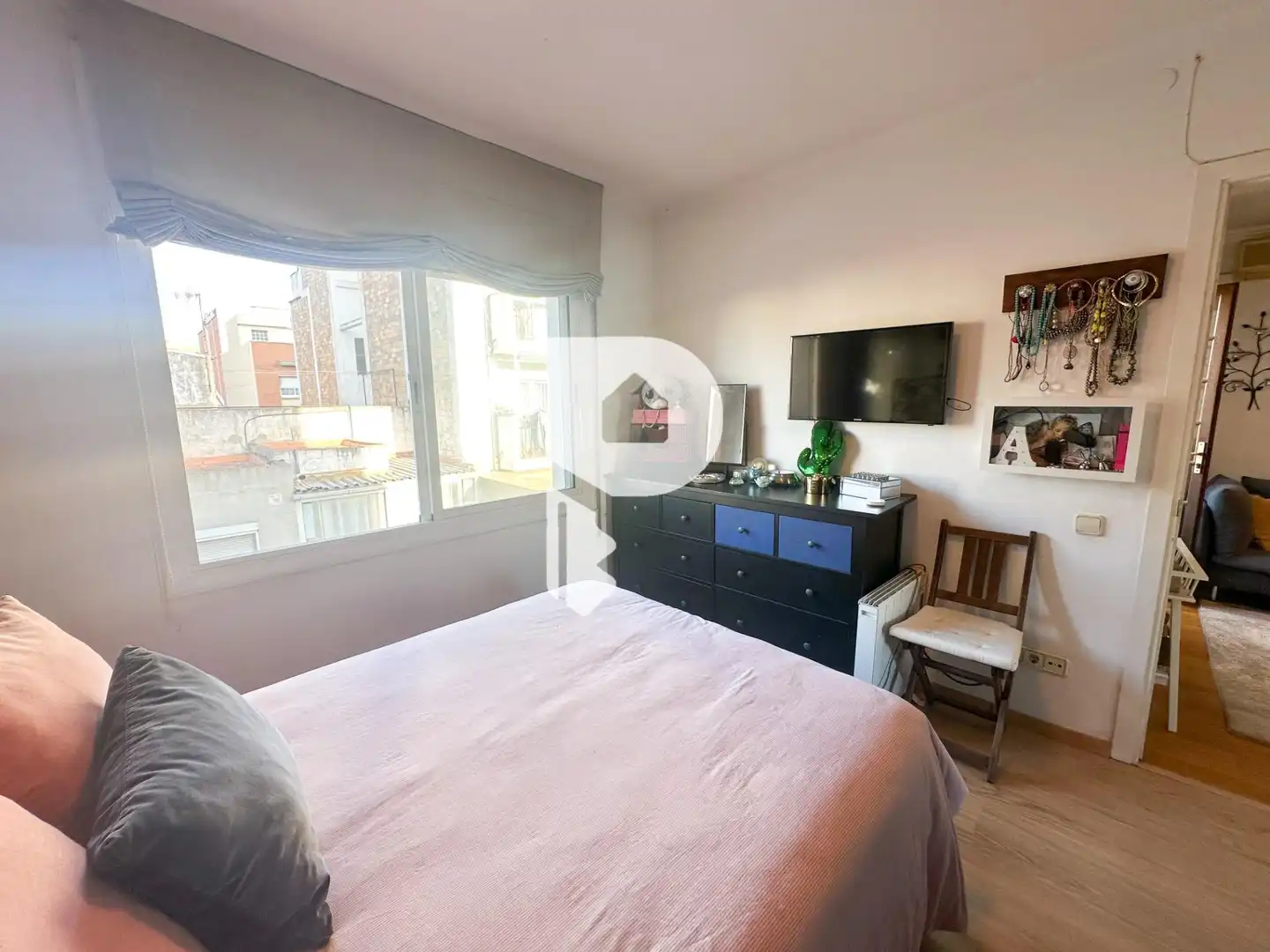 Bedroom of Flat for sale in Cornellà de Llobregat  with Air Conditioner, Heating and Parquet flooring