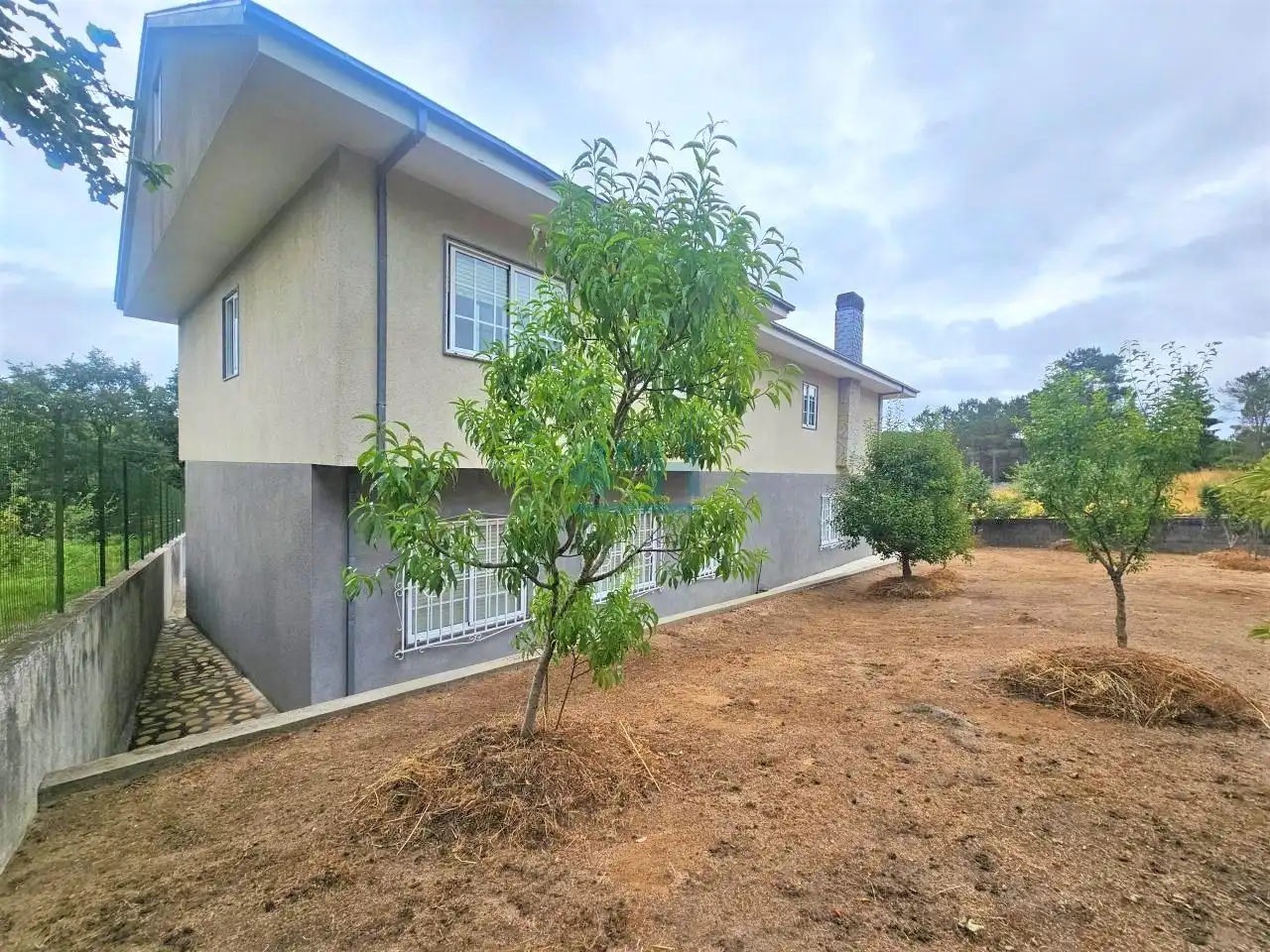 Vista exterior de Casa o xalet en venda en Maside amb Jardí privat i Balcó