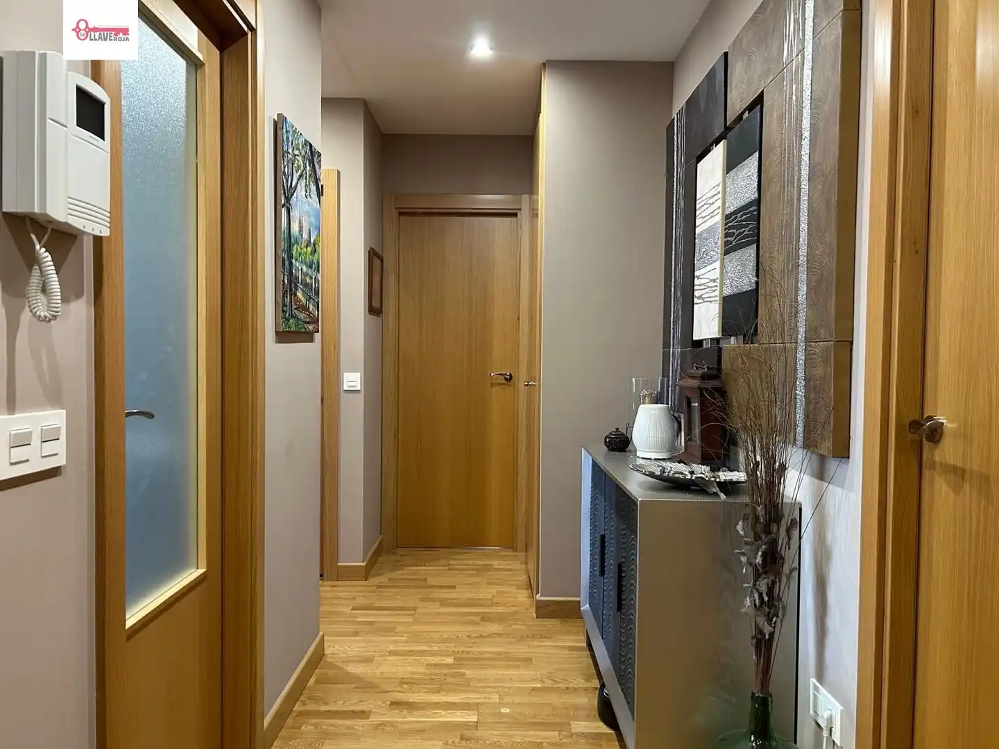 Wohnung zum Verkauf in Burgos mit Heizung, Parkett und Abstellraum
