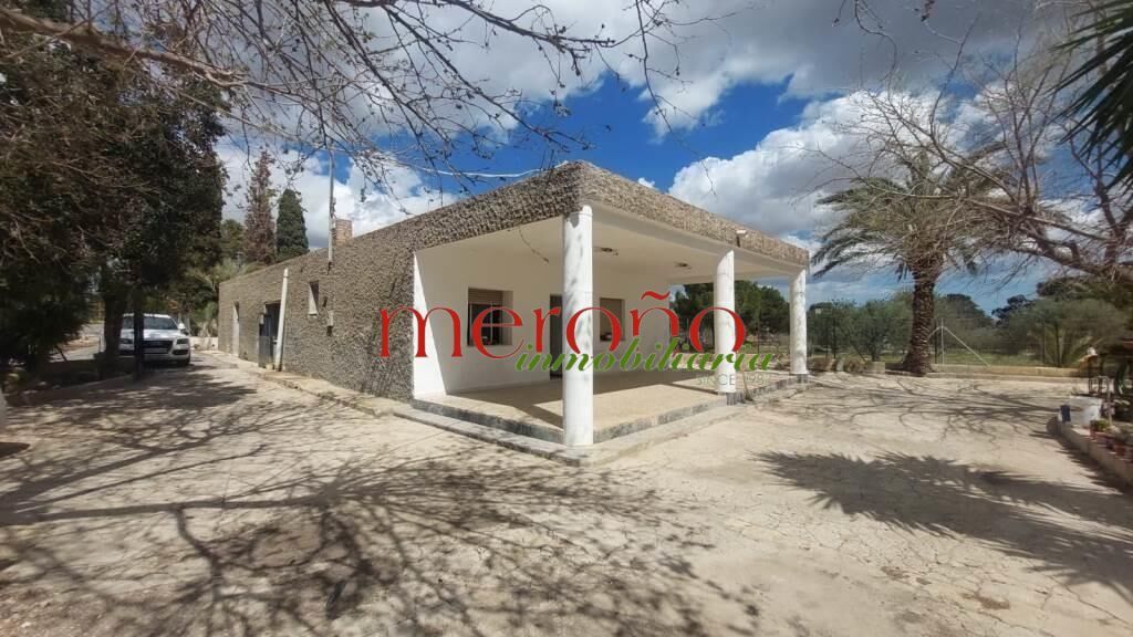House or chalet for sale in Elche / Elx
