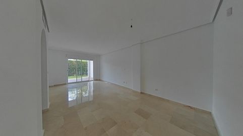 Foto 3 de Pis en venda a C/ Ojen, Paraiso - Barronal, Estepona