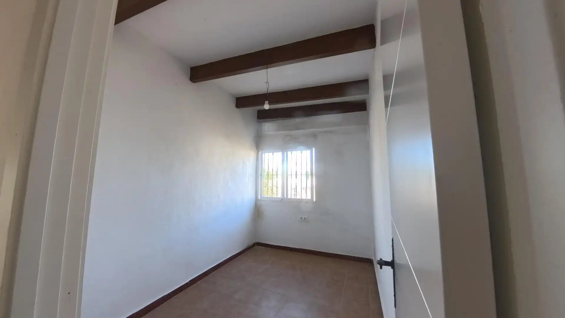 Dormitori de Casa o xalet en venda en Chiclana de la Frontera amb Jardí privat