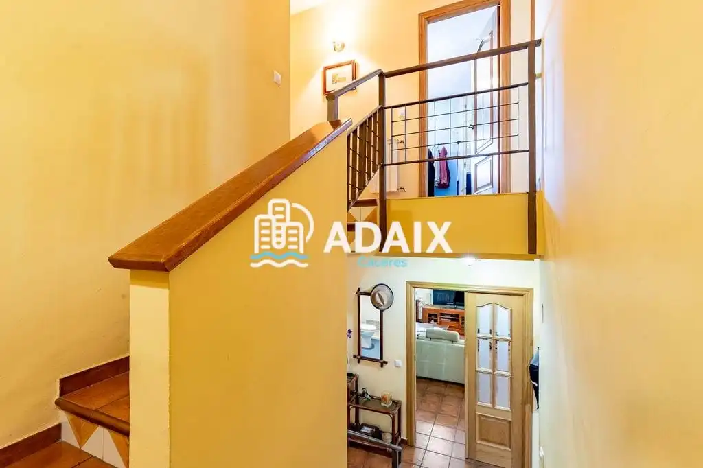 Casa o xalet en venda en Cáceres amb Aire condicionat, Calefacció i Terrassa
