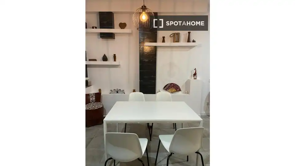 Dining room of Flat for rent in Valencia  with Air Conditioner, Heating and Furnished