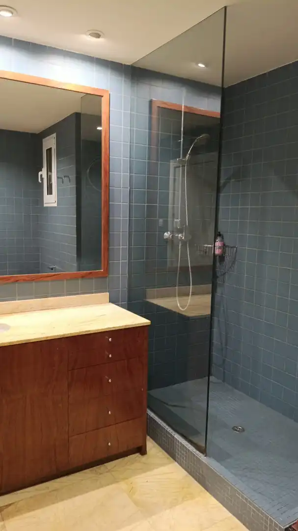 Bathroom of Flat for rent in Murcia  with Air Conditioner, Heating and Parquet flooring