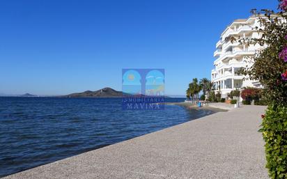 Vista exterior de Casa adosada en venda en La Manga del Mar Menor amb Aire condicionat, Calefacció i Terrassa