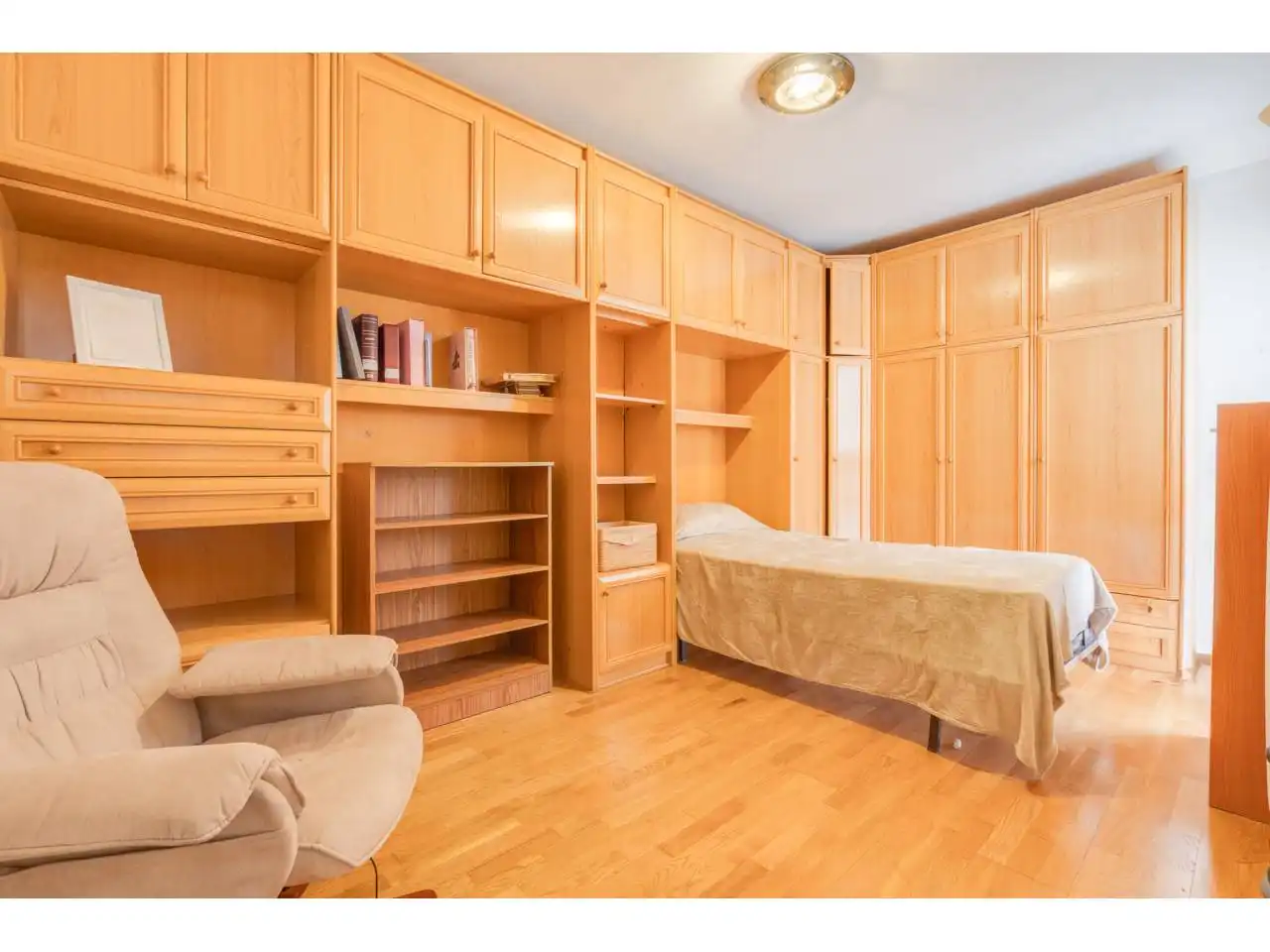 Bedroom of Duplexes for sale in Terrassa  with Heating, Parquet flooring and Terrace