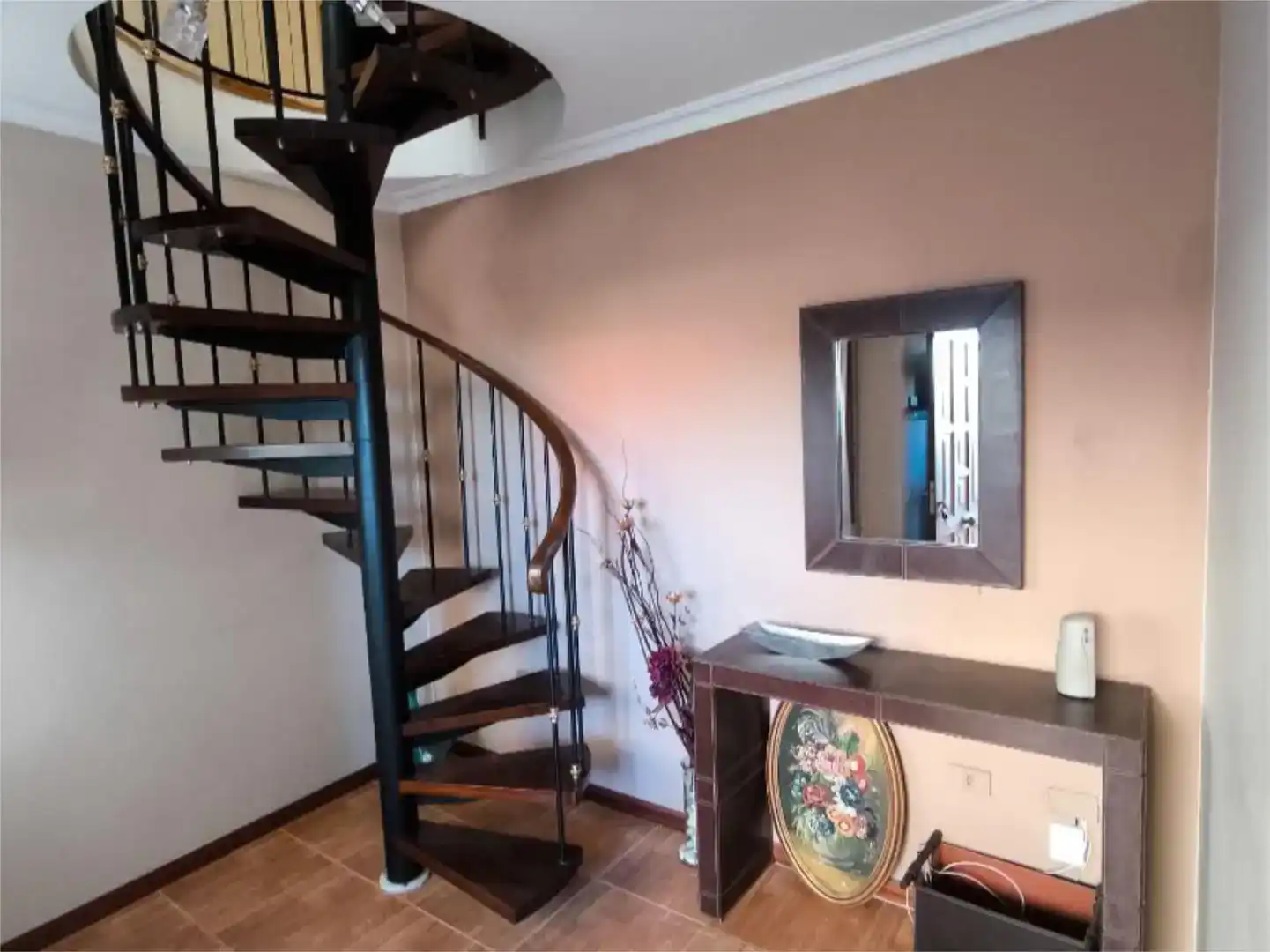 Casa adosada en venta en Vigo  con Parquet, Trastero y Amueblado