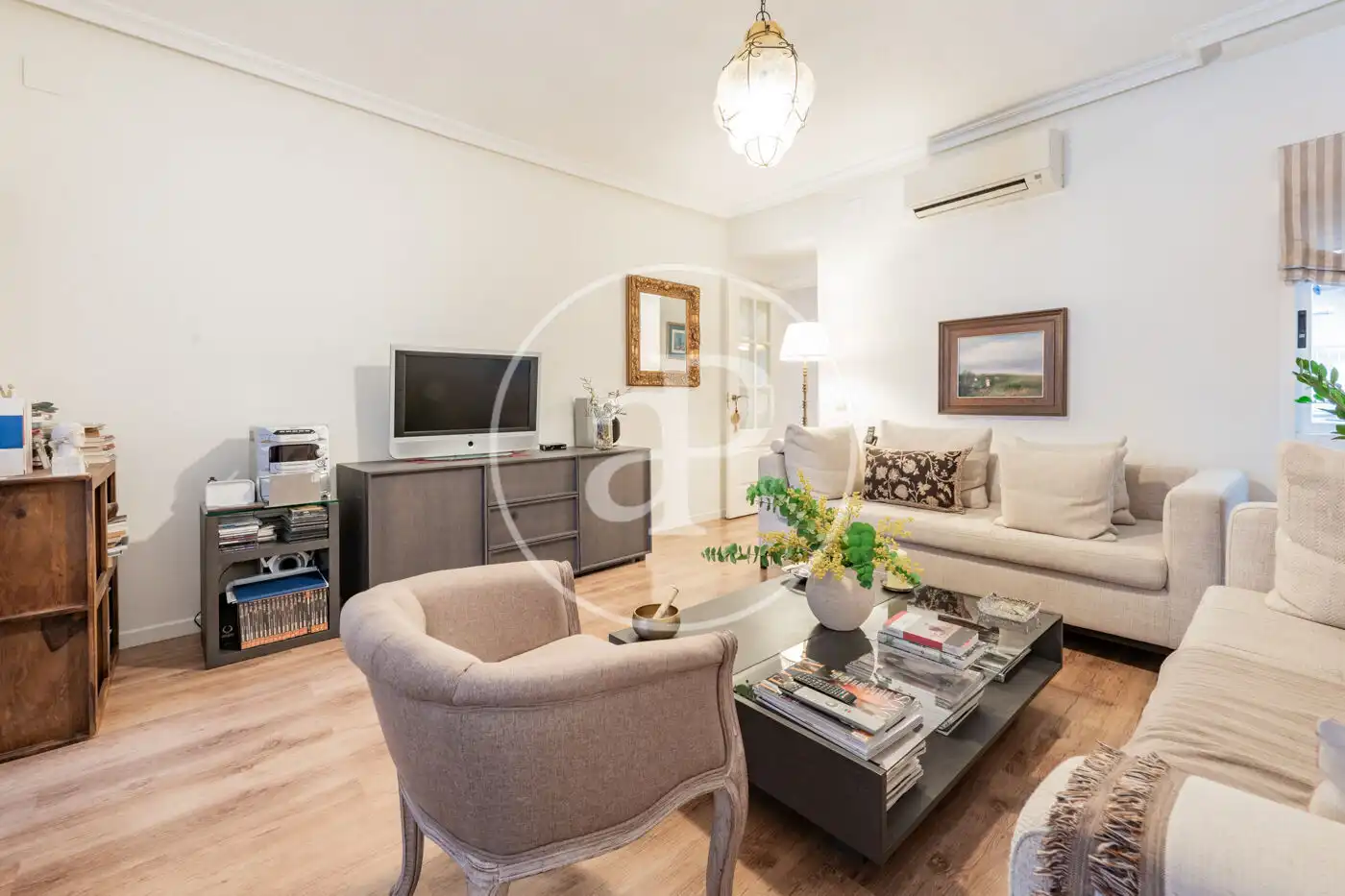 Sala de estar de Piso en venta en  Madrid Capital con Aire acondicionado, Calefacción y Balcón