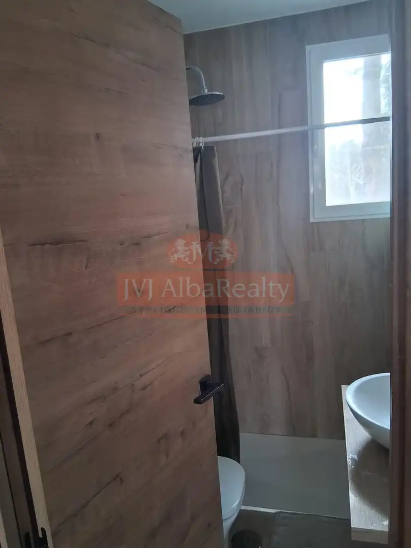 Bany de Casa o xalet en venda en Albacete amb Aire condicionat i Piscina