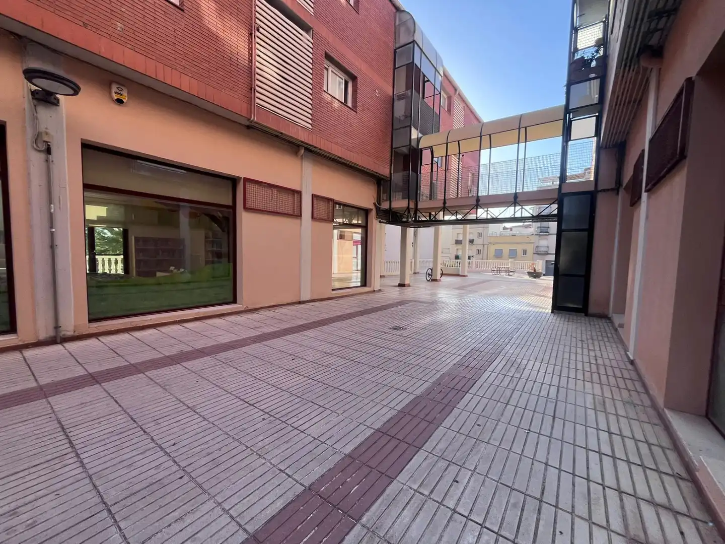 Local comercial en venda a Les Roquetes, imagen 8
