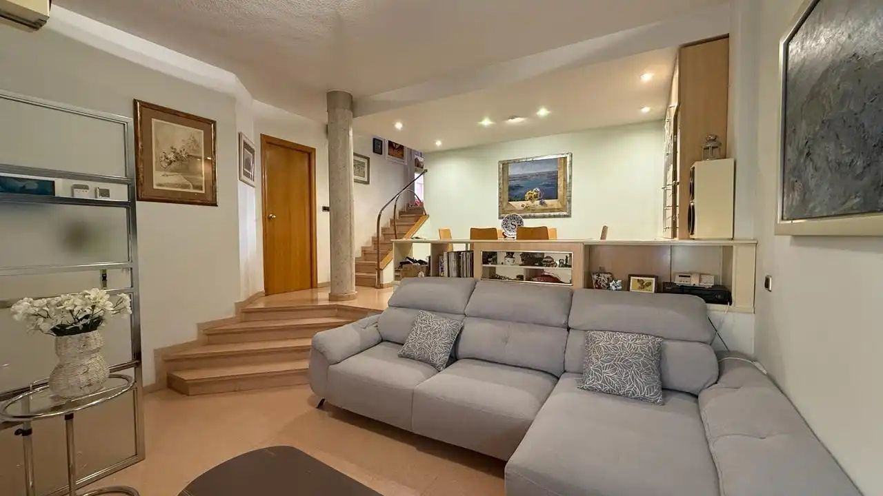 Dúplex amb jardí en venda a Pedanías Oeste