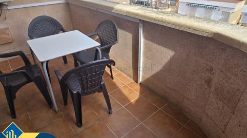 Apartamento con terraza, en la provincia de Alicante, en la ciudad de Torrevieja, en la zona de Playa del Cura. 3 habitaciones | 1
