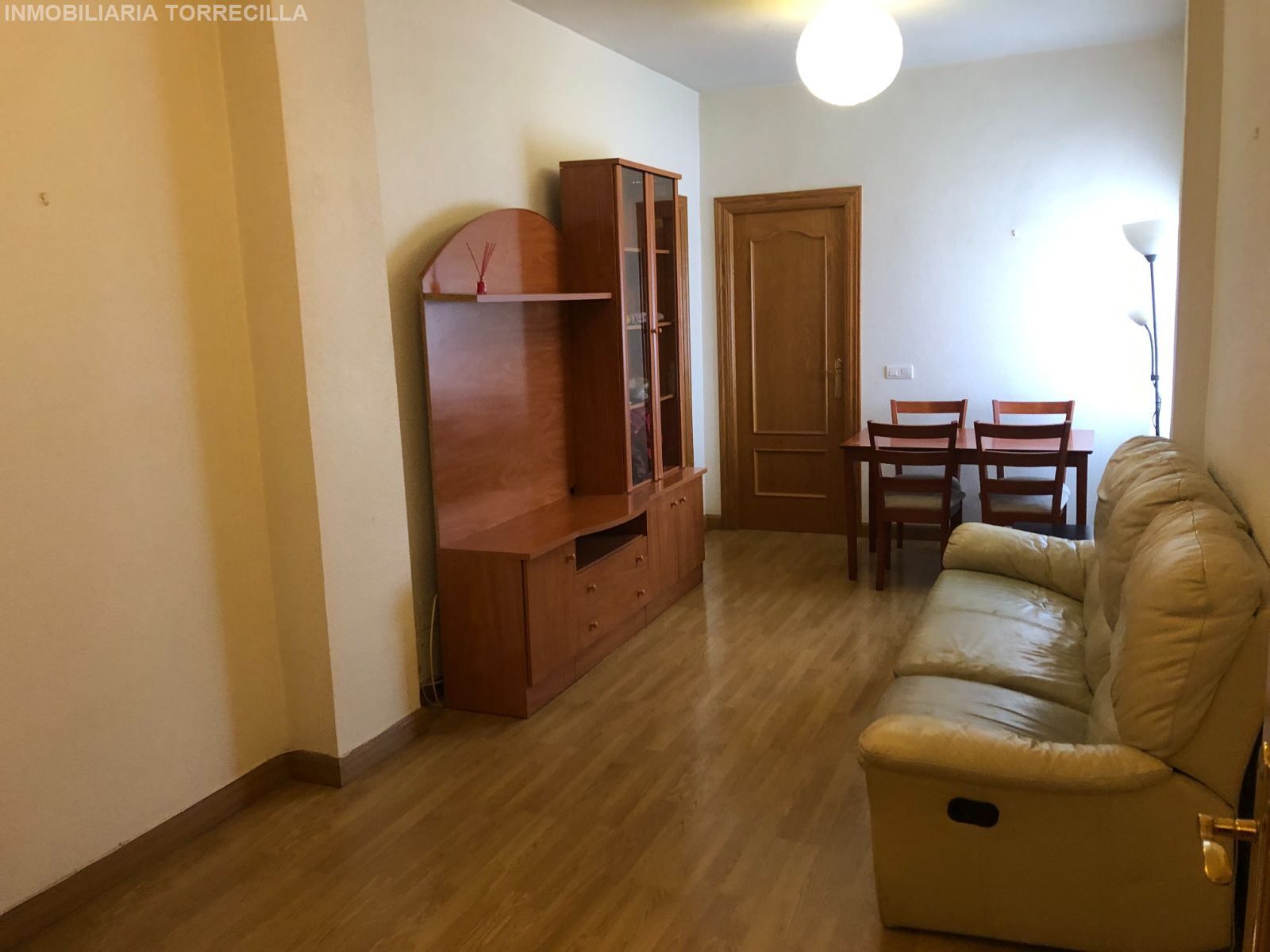 Sala d'estar de Pis en venda en Valladolid Capital amb Calefacció i Moblat