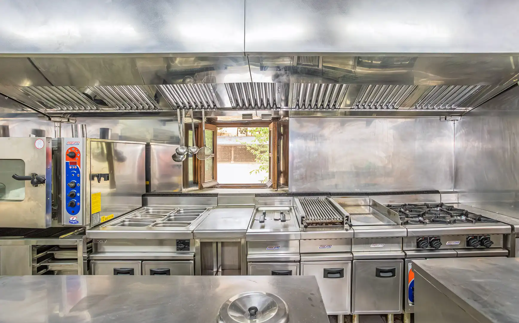 Cocina de Local en venta en Folgoso do Courel con Amueblado