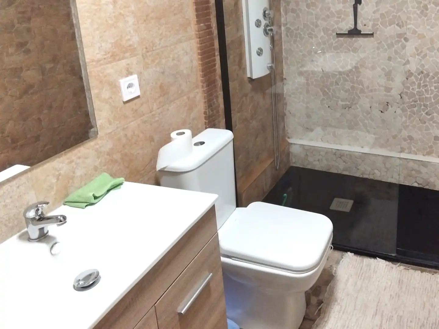 Bathroom of Flat for sale in Forallac  with Internet and Alarm