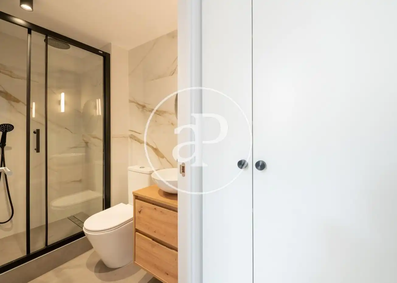 Baño de Dúplex en venta en Madrid con Aire acondicionado, Calefacción y Amueblado