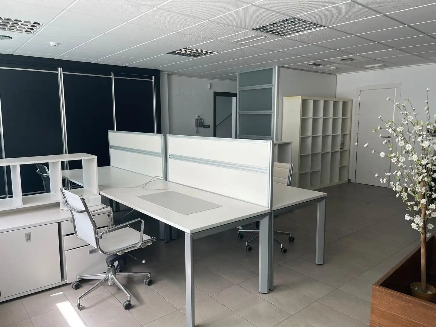 Oficina de alquiler en Novelda con Aire acondicionado y Amueblado