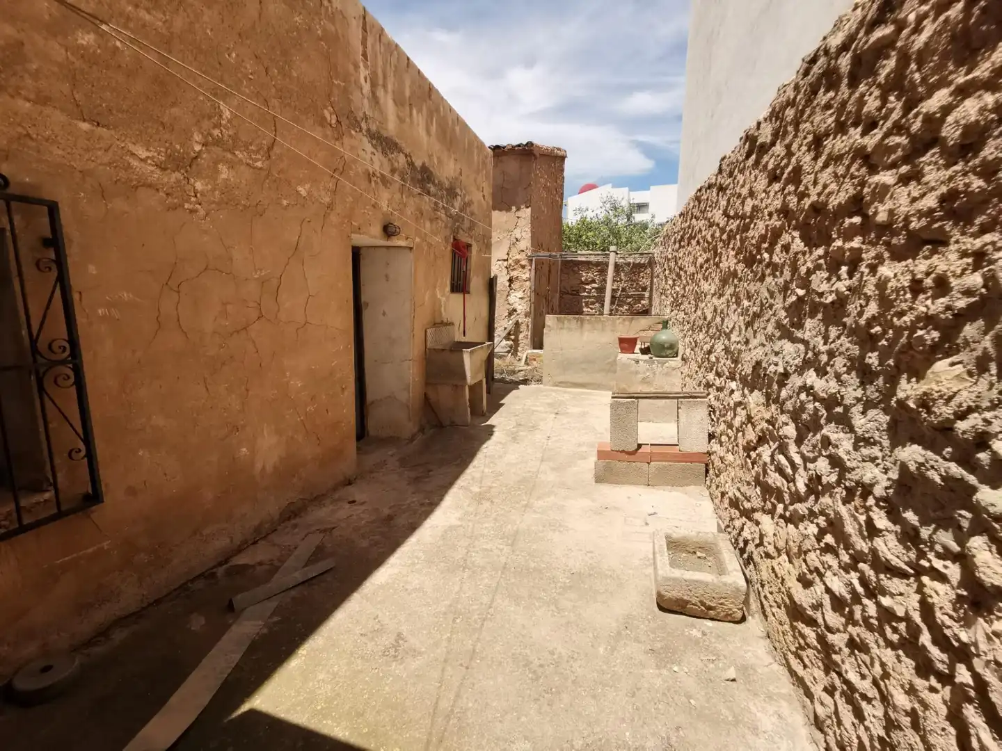 Vista exterior de Casa adosada en venta en L'Alfàs del Pi con Jardín privado, Trastero y Balcón