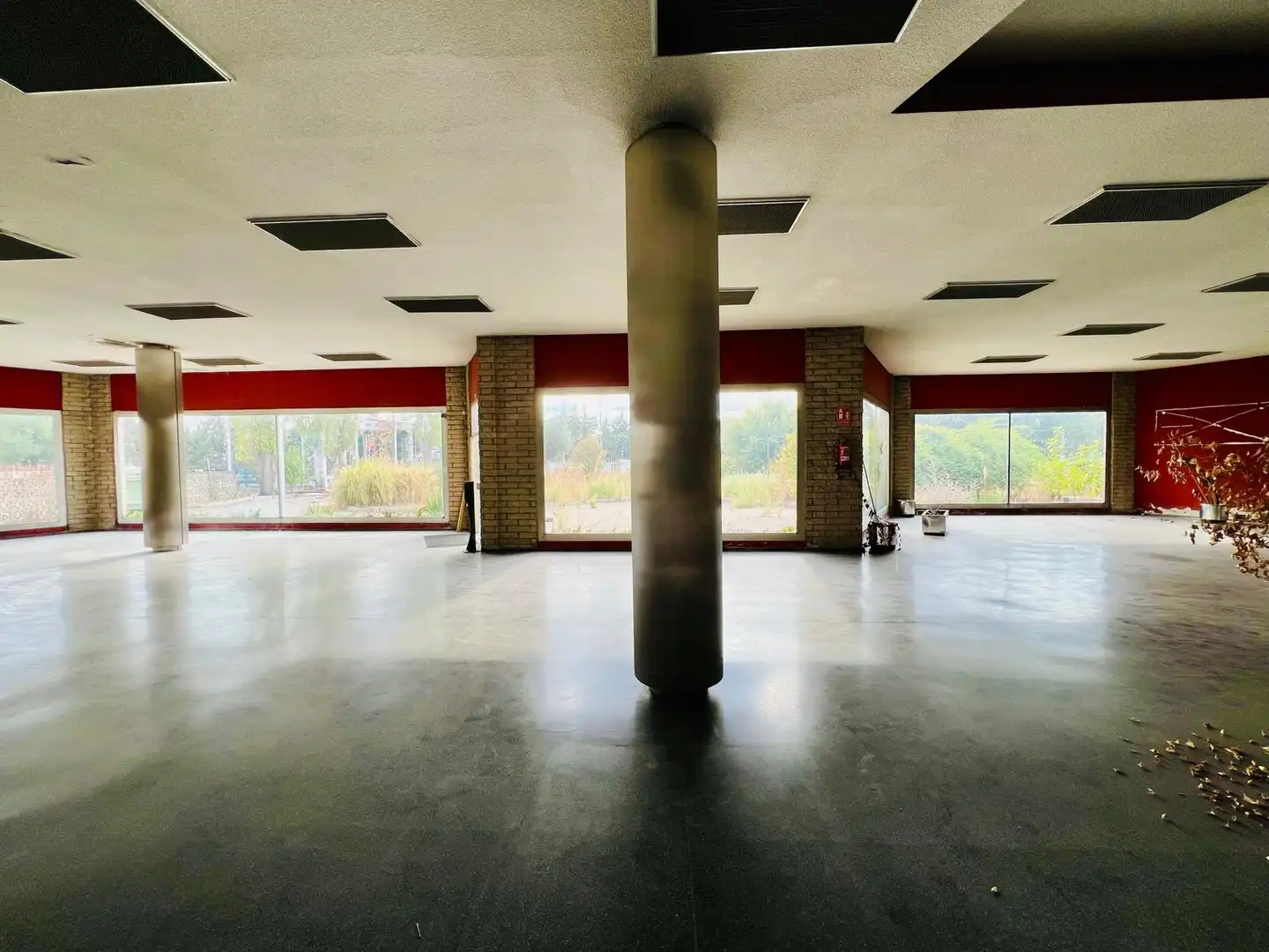 Fabrikhallen zum Verkauf in Rivas-Vaciamadrid mit Heizung und Alarm