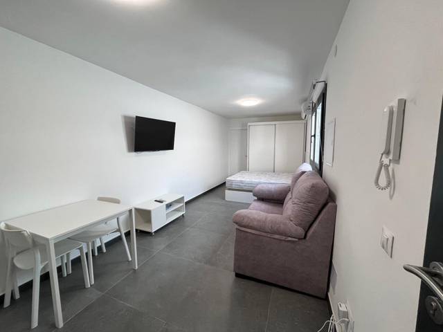 Casa-chalet en Alquiler en Calle del Escritor Alejandro Barba Segalerva, 50 en Fuente Alegre - El Chaparral - Los Morales