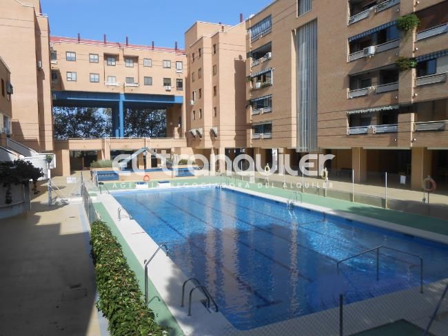 Duplex to rent in Calle Granada, Norte - Universidad