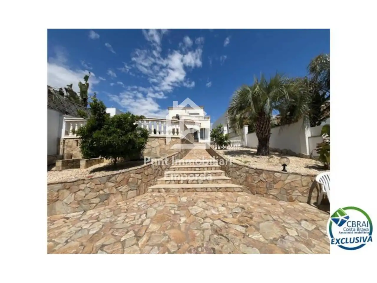 Vista exterior de Casa o xalet en venda en Empuriabrava amb Aire condicionat, Calefacció i Jardí privat