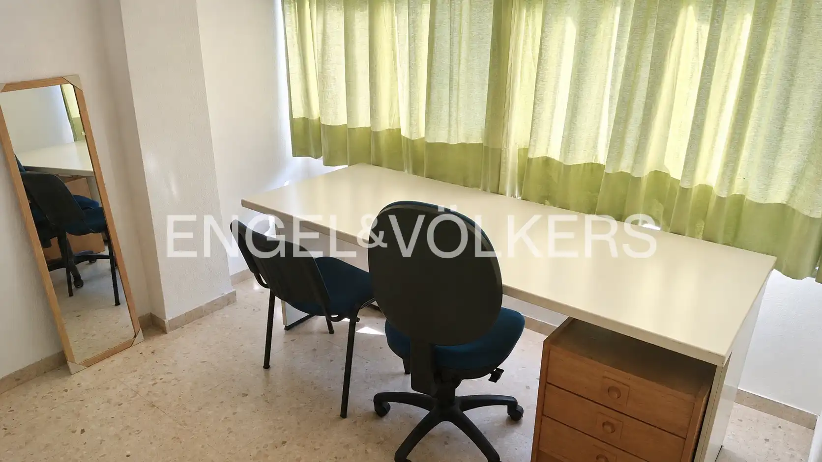 Flat for rent in Valencia  with Heating, Furnished and Balcony