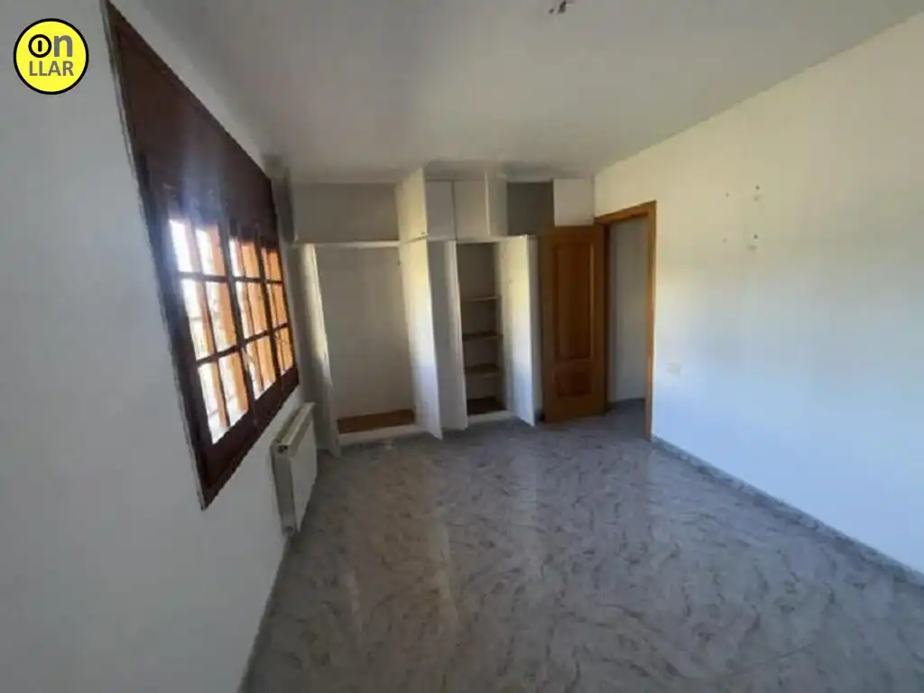 Dormitori de Casa o xalet en venda en Vilanova del Vallès