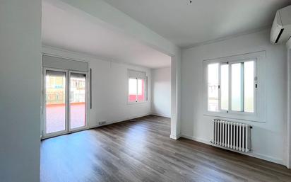 Sala d'estar de Pis de lloguer en  Barcelona Capital amb Aire condicionat, Calefacció i Parquet