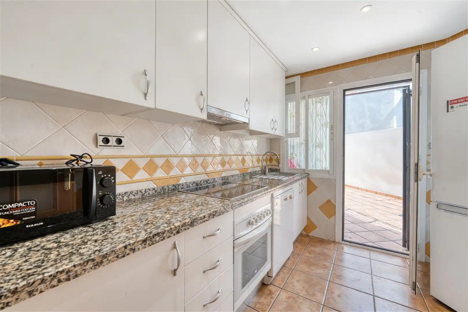 Kitchen of Detached homes for sale in Marbella  with Air Conditioner, Heating and Terrace