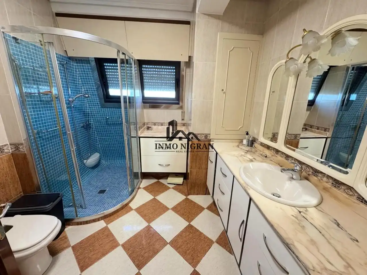 Bathroom of Houses for rent in Nigrán  with Heating, Private garden and Storage room