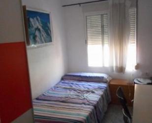 Bedroom of Apartment to share in  Valencia Capital