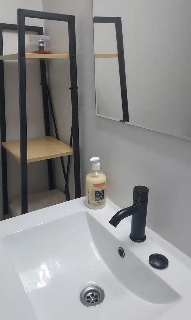 Baño de Apartamento en venta en Salou con Jardín privado, Terraza y Amueblado