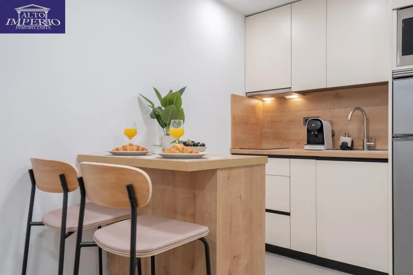 Küche von Wohnung zum Verkauf in Granada mit Klimaanlage, Parkett und Möbliert